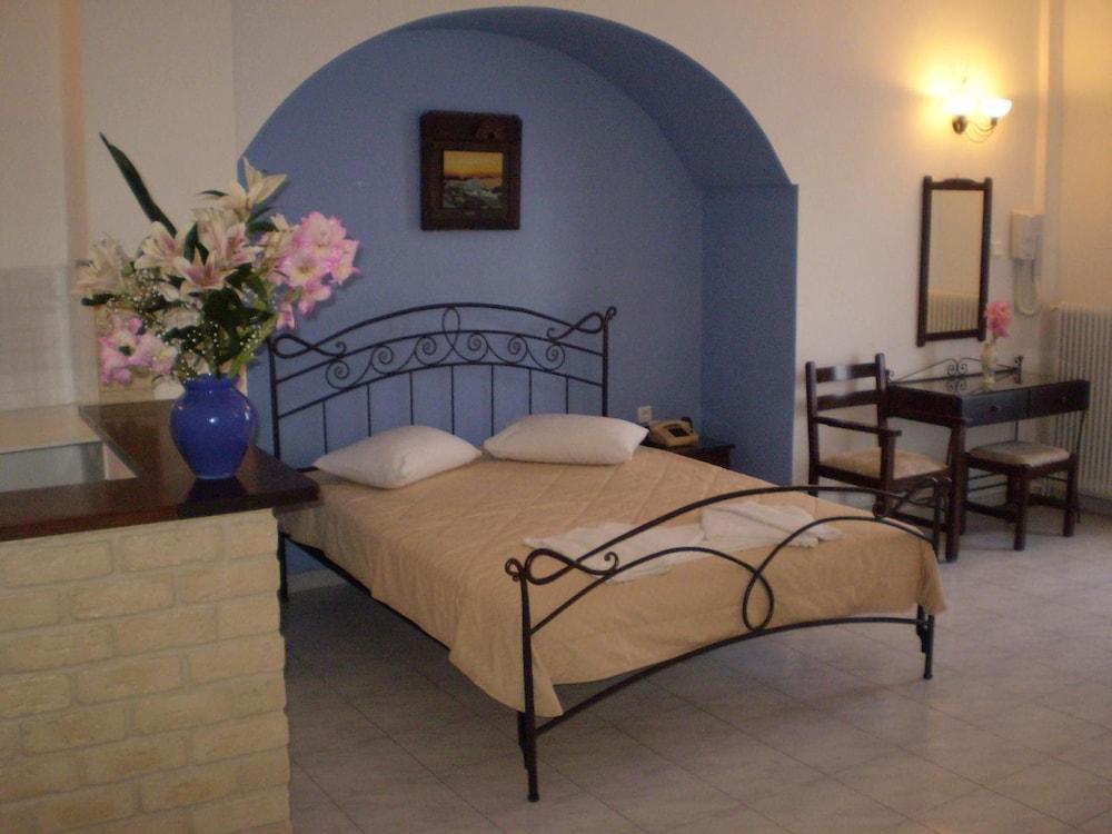 Hotel Apartments Giannis Adamantas  Exterior foto